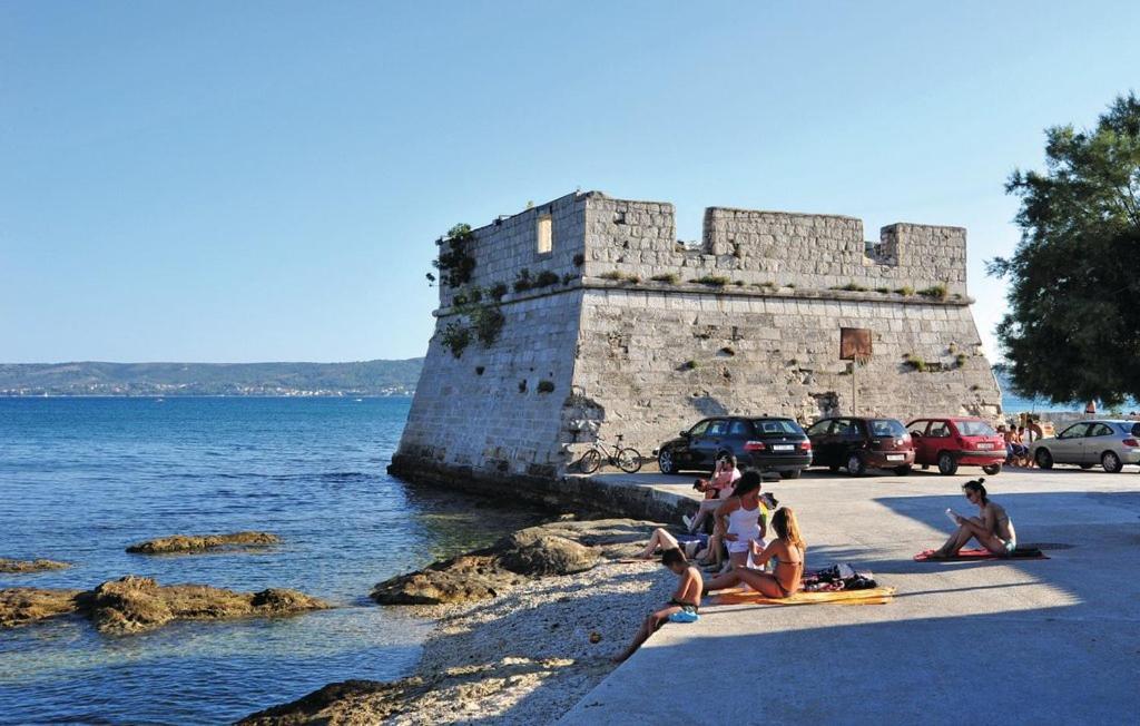 Apartments Ruza Kastela Exterior photo