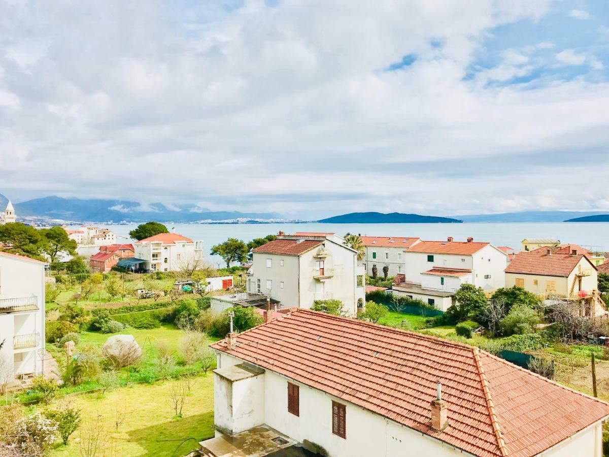 Apartments Ruza Kastela Exterior photo